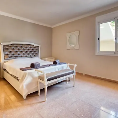 Costacabana - Valentina * Λορέτ Ντε Μαρ